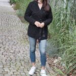 Czarny wiązany sweter - Szafa Gosi - internetowy outlet z odzieżą damską