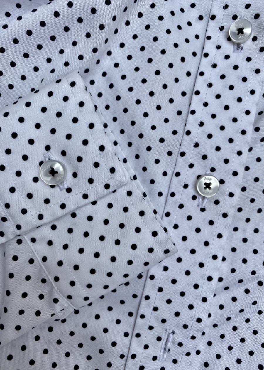 Biała koszula w czarne kropki - Szafa Gosi - internetowy outlet z odzieżą damską