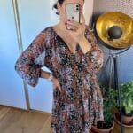 Rozkloszowana sukienka w kwiaty - Szafa Gosi - internetowy outlet z odzieżą damską