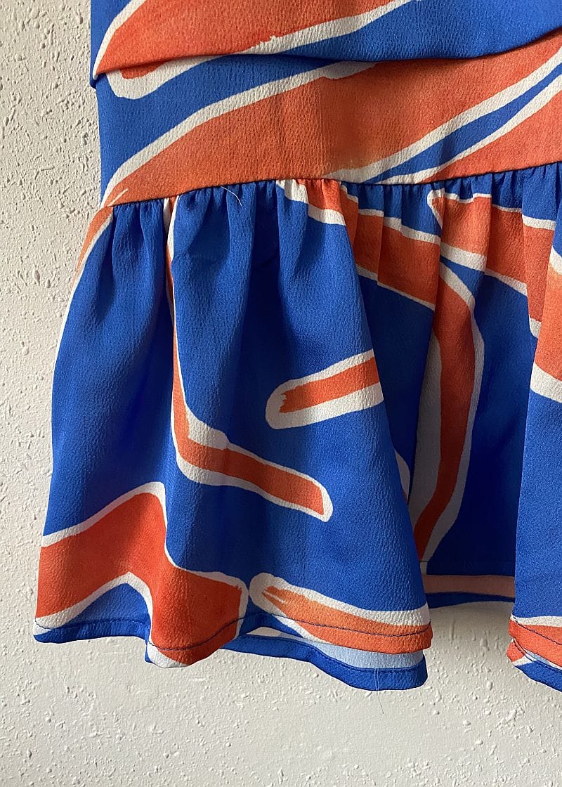 Niebieska sukienka z falbanami - Szafa Gosi - internetowy outlet z odzieżą damską