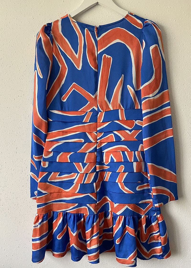 Niebieska sukienka z falbanami - Szafa Gosi - internetowy outlet z odzieżą damską