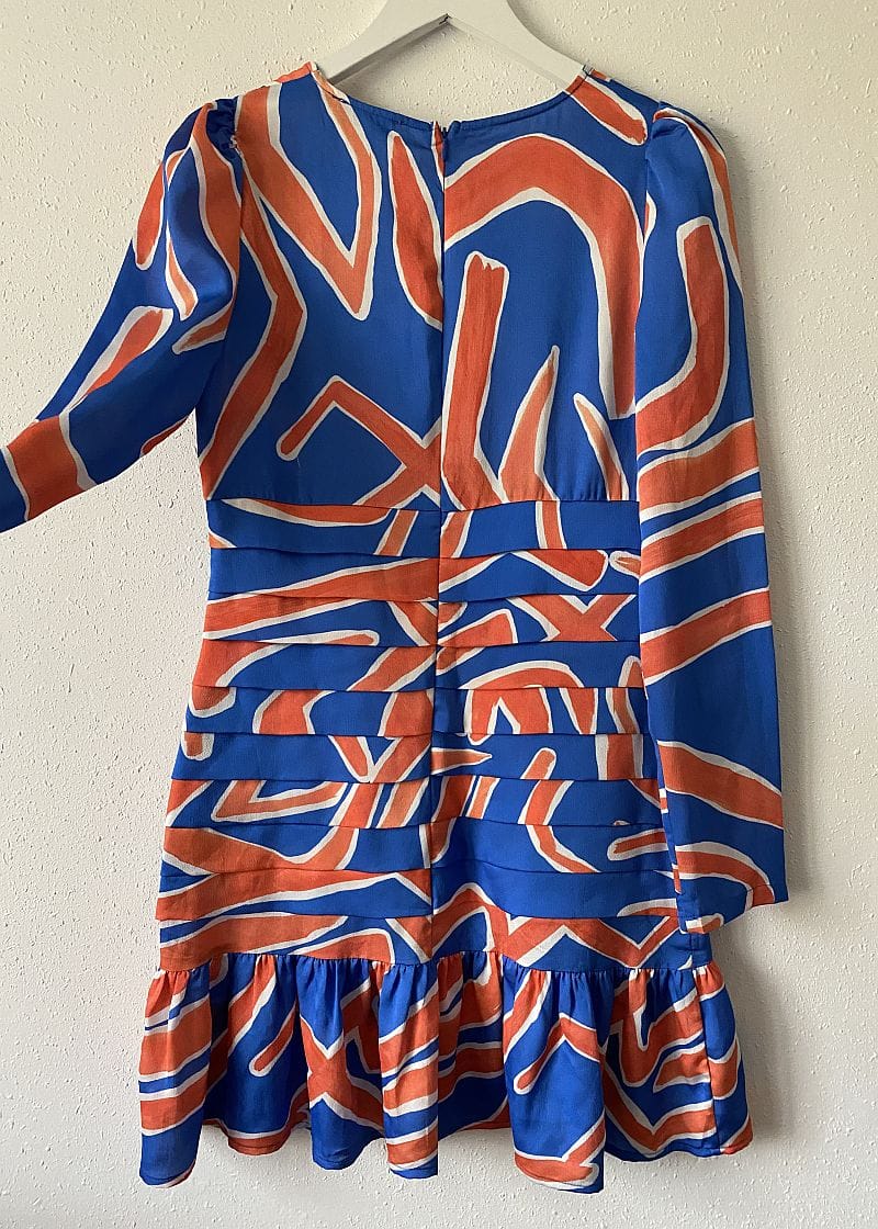 Niebieska sukienka z falbanami - Szafa Gosi - internetowy outlet z odzieżą damską