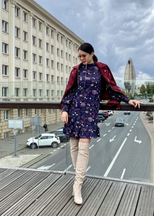 Bordowa zamszowa ramoneska