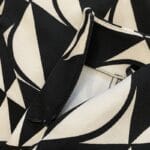 Spódnica mini w print biało czarny - Szafa Gosi - internetowy outlet z odzieżą damską