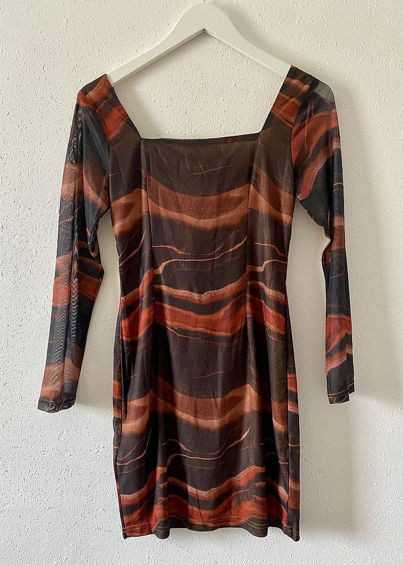 Sukienka z siateczki ze ściągaczem na biuście - Szafa Gosi - internetowy outlet z odzieżą damską