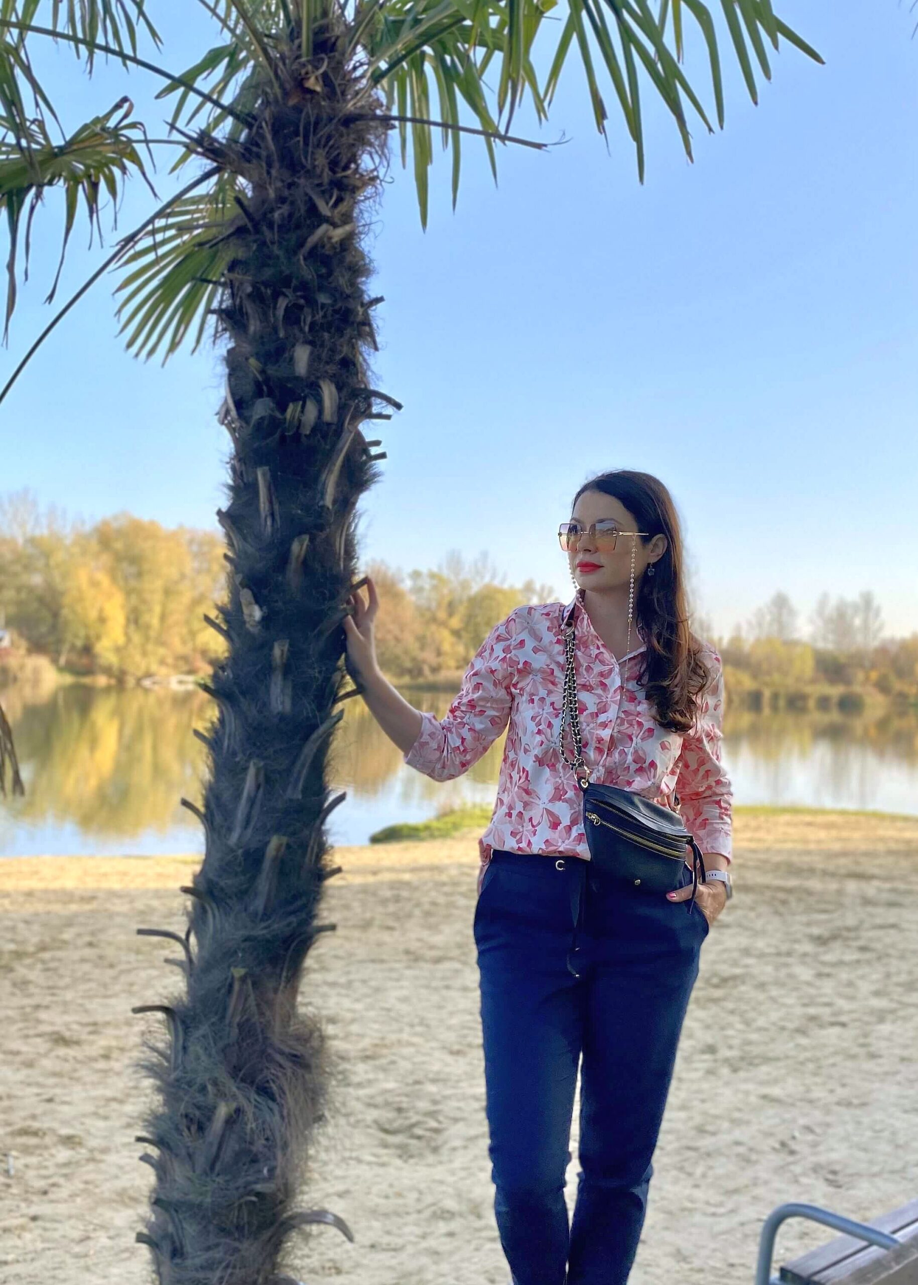 kobiecowo Koszula w różowe kwiaty - Szafa Gosi - internetowy outlet z odzieżą damską