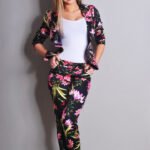 Czarna marynarka w kwiaty - Szafa Gosi - internetowy outlet z odzieżą damską